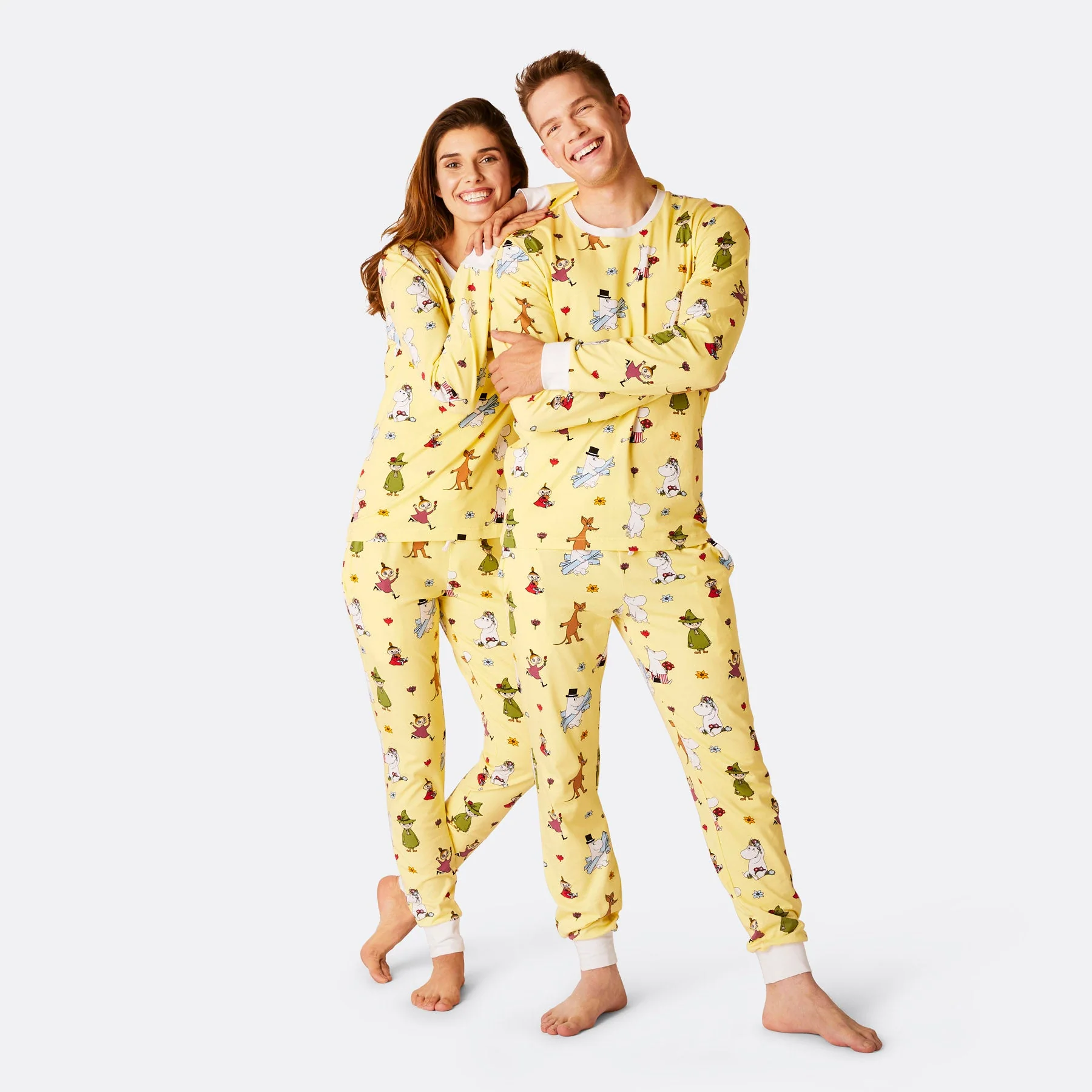 Men's Yellow Moomin Pyjamas - Image 2